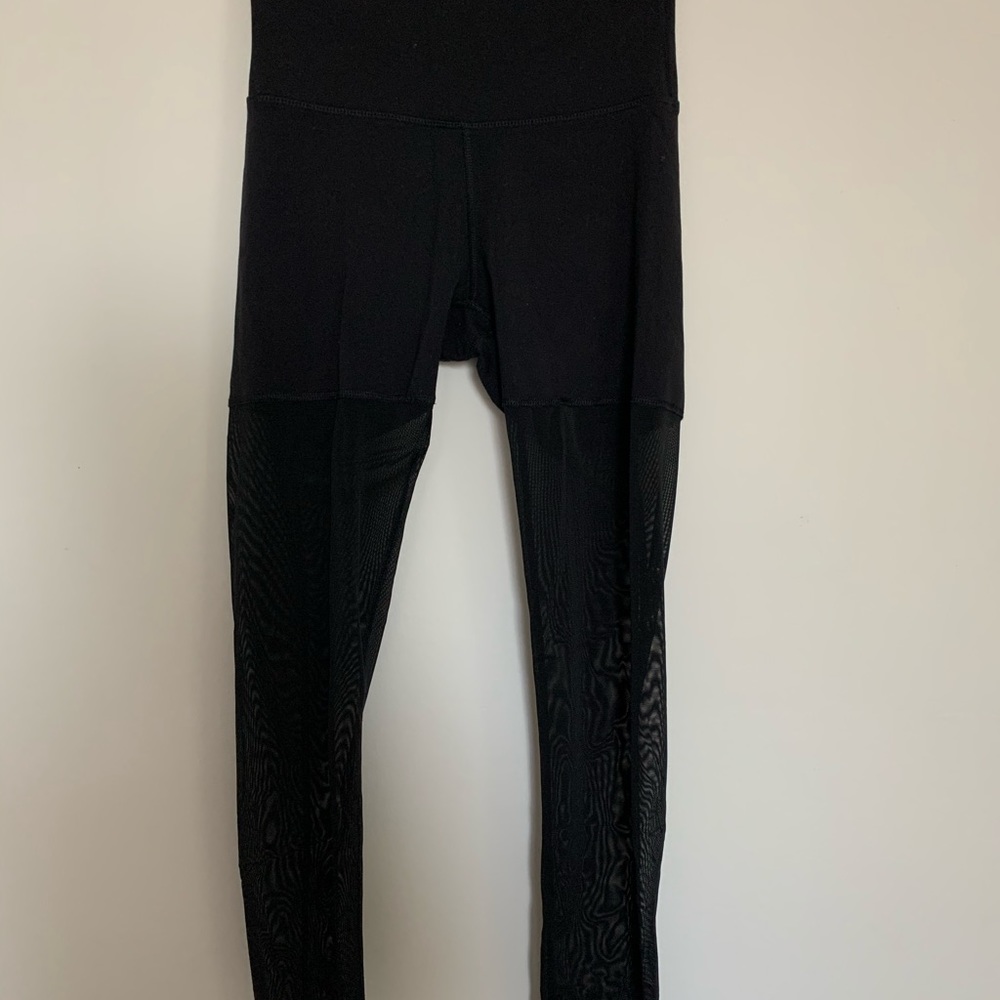 TNA Atmosphere Leggings with Mesh legs